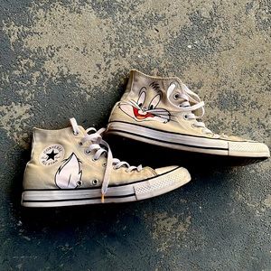 Converse bugs bunny shoes